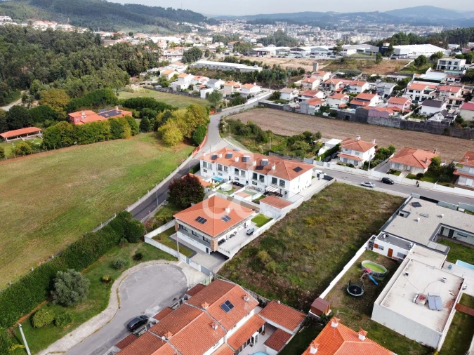 Terreno para Venda em Vila Nova de Famalicão e Calendário Foto 8