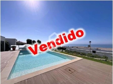 Moradia T4 para Venda em Foz do Arelho