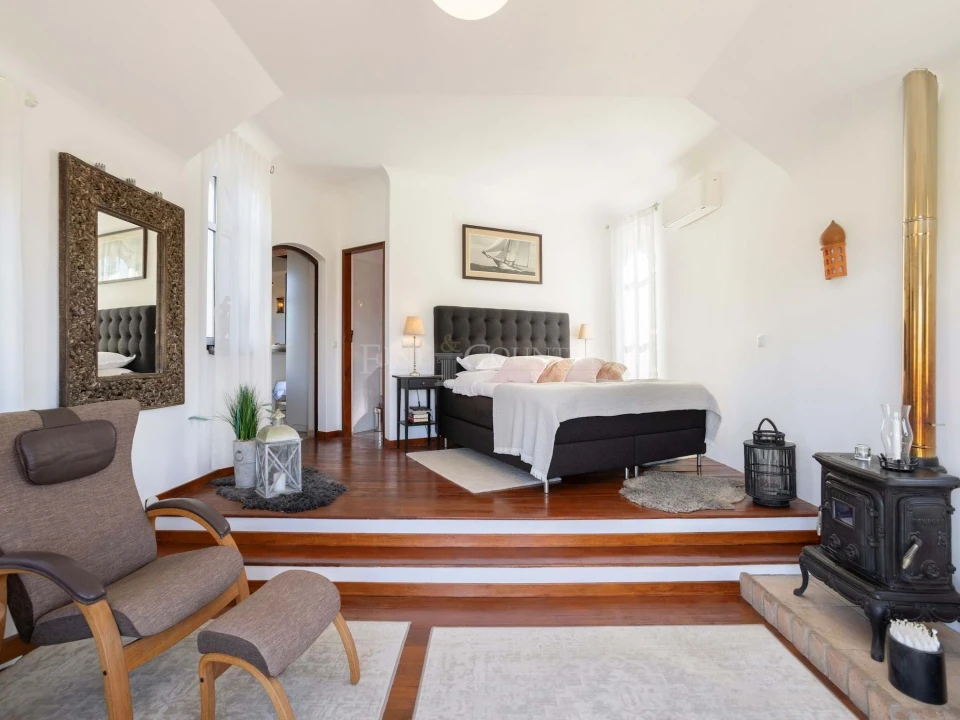 Moradia T4 para Venda em Santa Catarina da Fonte do Bispo Foto 18