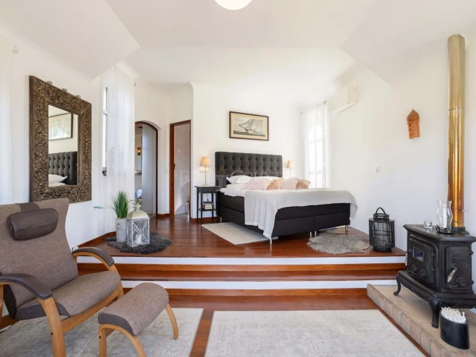 Moradia T4 para Venda em Santa Catarina da Fonte do Bispo Foto 18