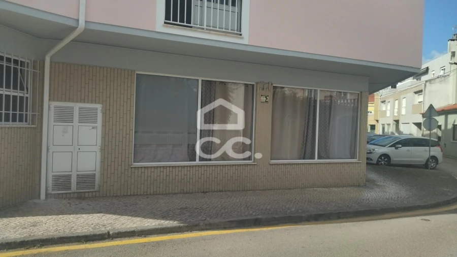 Negócio para Arrendamento em Marinha Grande Foto 2