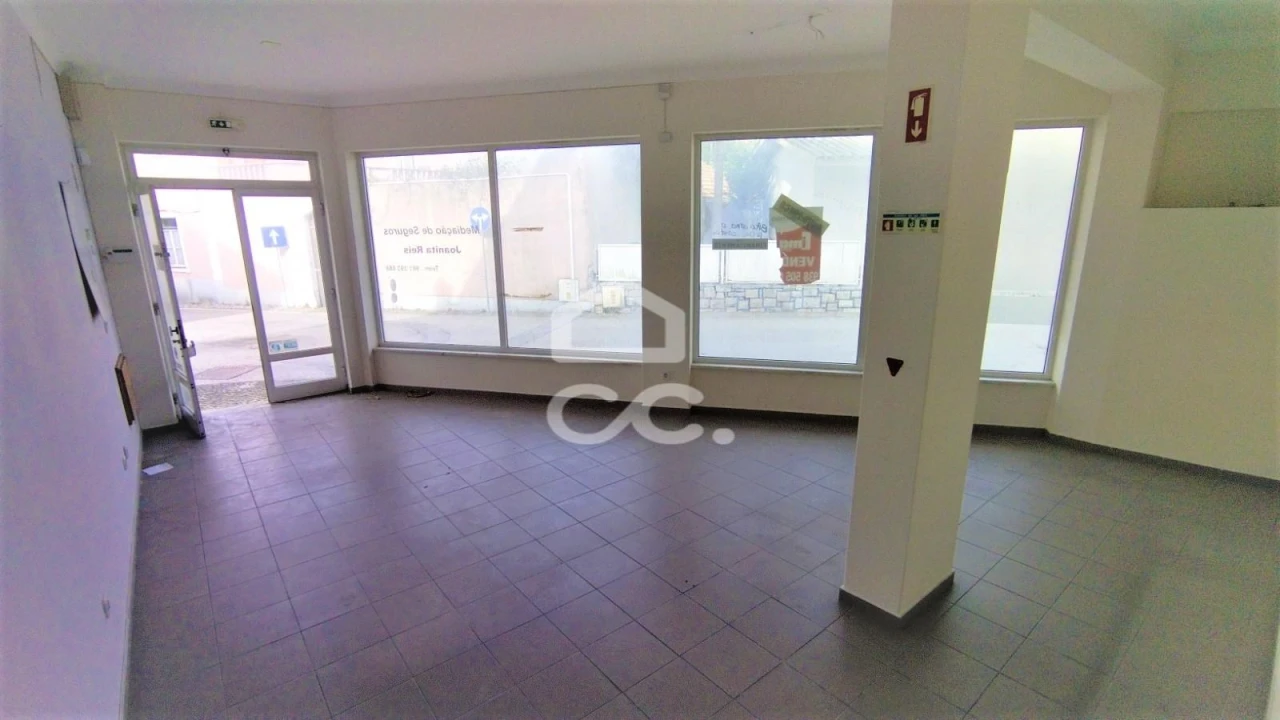 Negócio para Arrendamento em Marinha Grande Foto 1