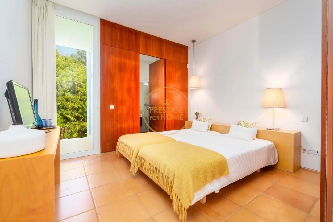 Moradia T9 para Venda em Almancil Foto 23