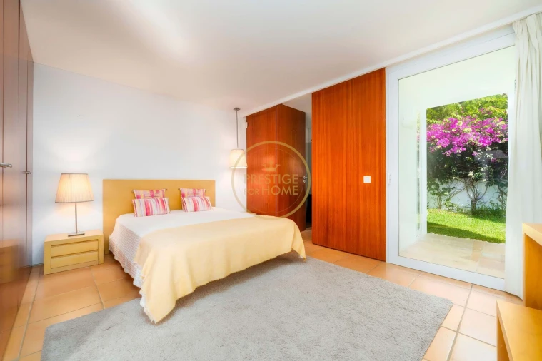 Moradia T9 para Venda em Almancil Foto 28