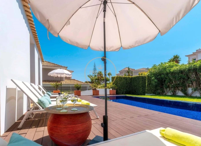 Moradia T9 para Venda em Almancil Foto 48