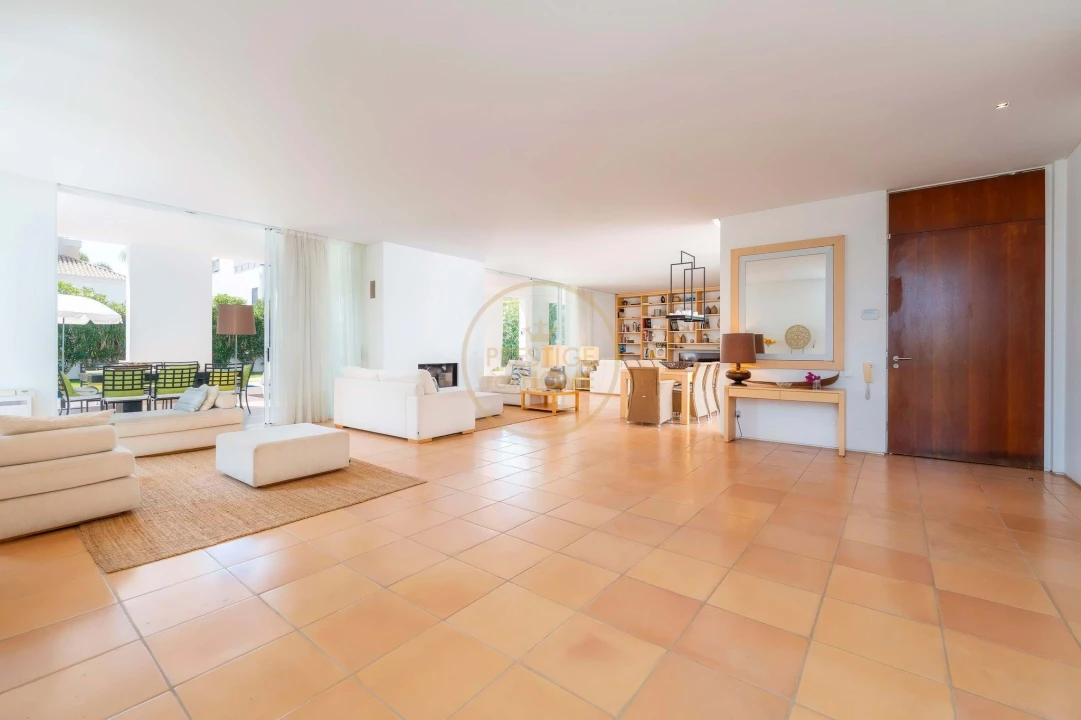 Moradia T9 para Venda em Almancil Foto 9