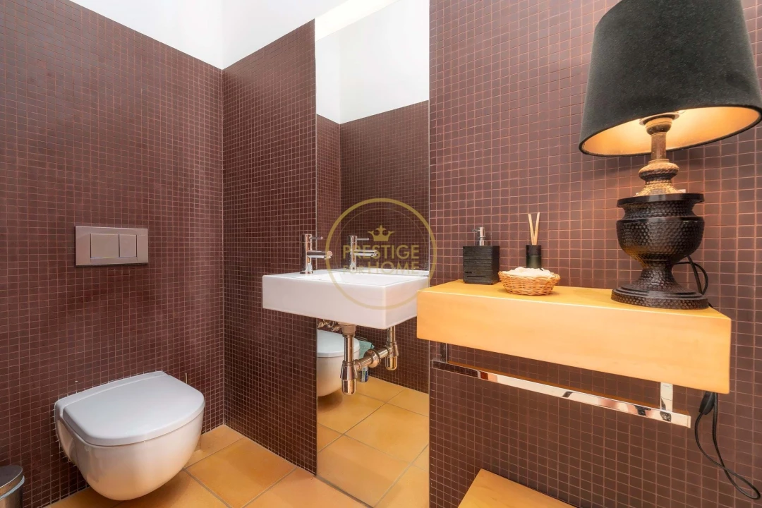 Moradia T9 para Venda em Almancil Foto 25