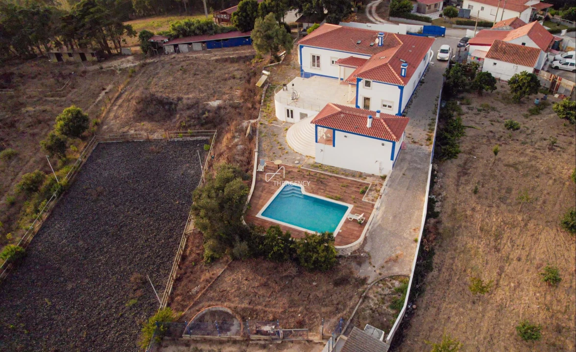 Quinta T4 para Venda em Salir de Matos Foto 1