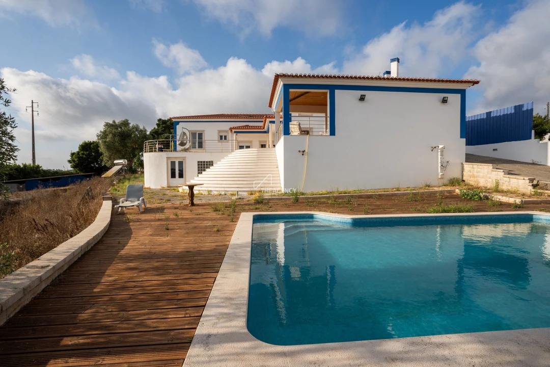 Quinta T4 para Venda em Salir de Matos Foto 5