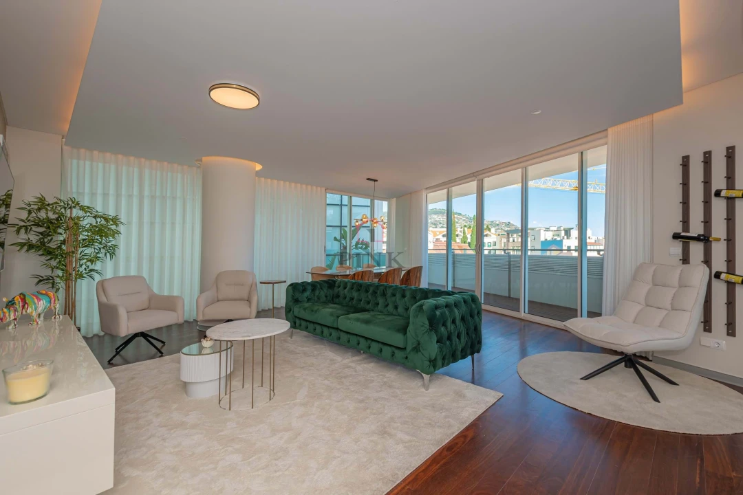 Apartamento T4 para Venda em Funchal (Se) Foto 3