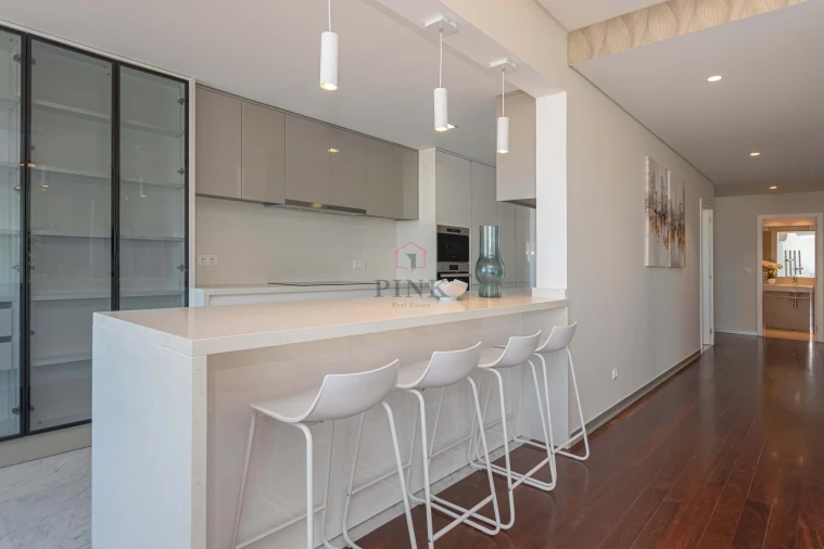 Apartamento T4 para Venda em Funchal (Se) Foto 9