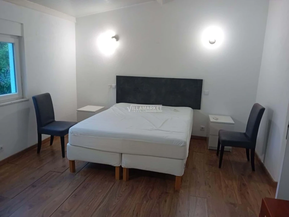 Moradia T1 para Venda em Ameixial Foto 11