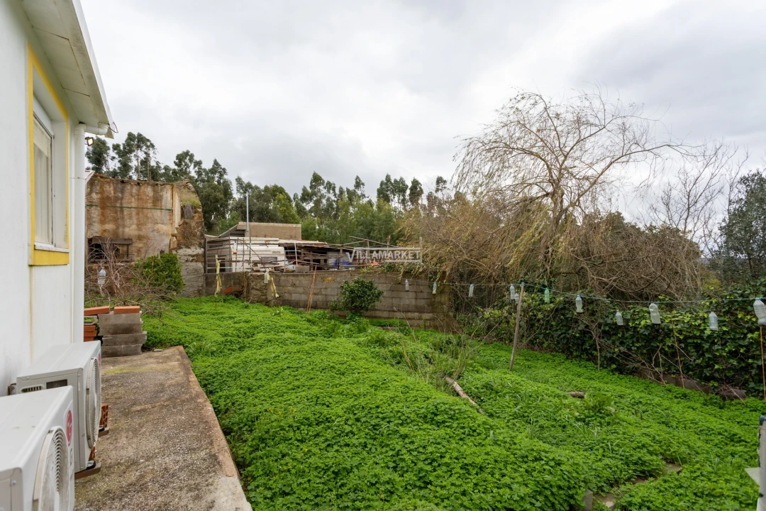 Moradia T1 para Venda em Ameixial Foto 33