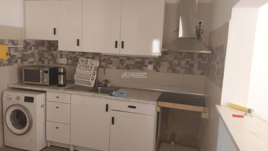 Moradia T1 para Venda em Ameixial Foto 8