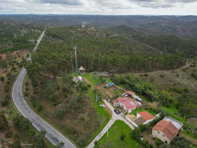 Moradia T1 para Venda em Ameixial Foto 21