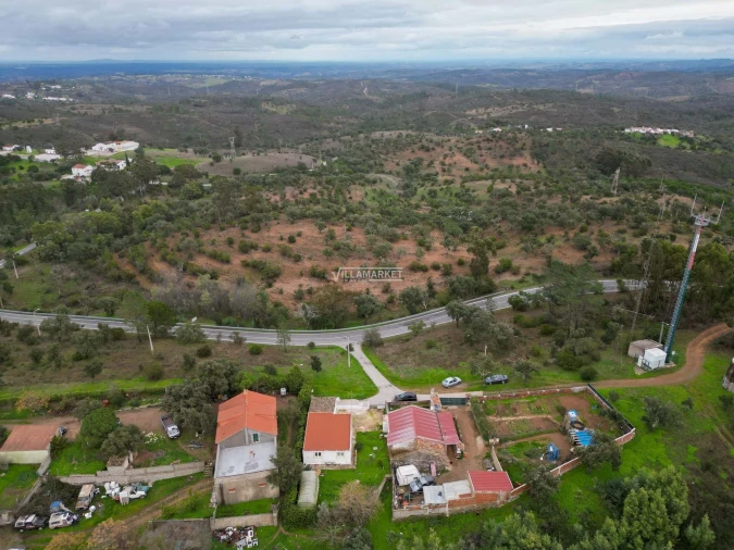 Moradia T1 para Venda em Ameixial Foto 15