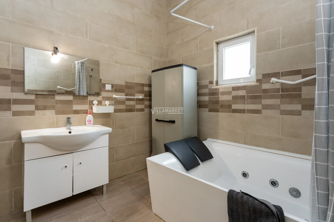 Moradia T1 para Venda em Ameixial Foto 24