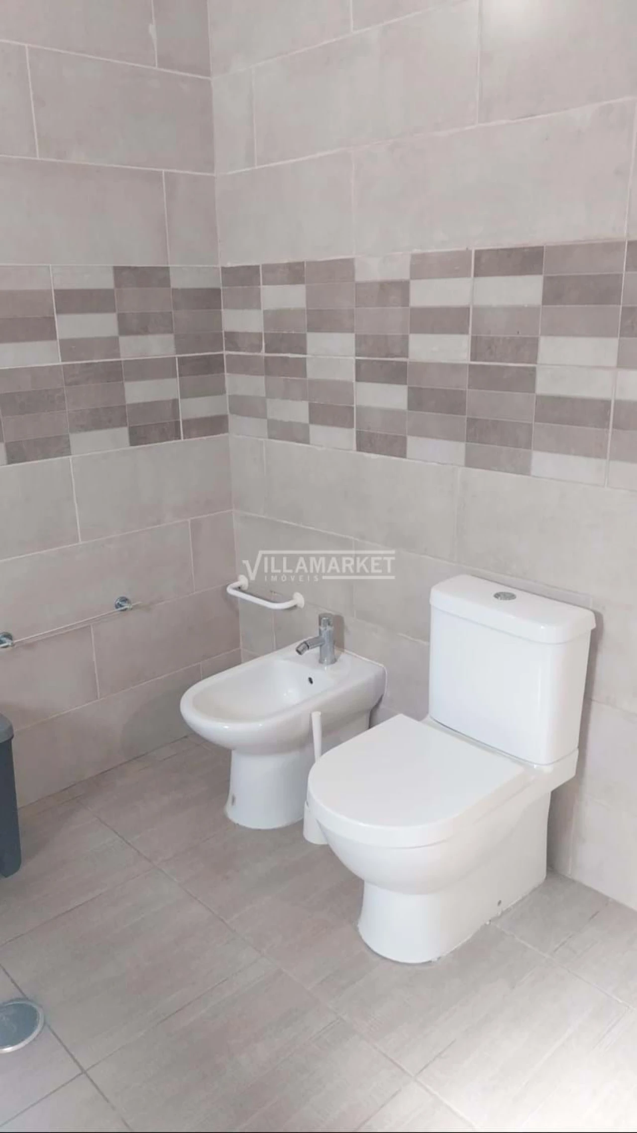 Moradia T1 para Venda em Ameixial Foto 5