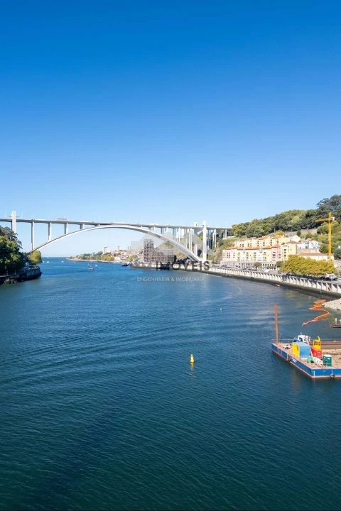 Apartamento T1 para Venda em Lordelo do Ouro e Massarelos