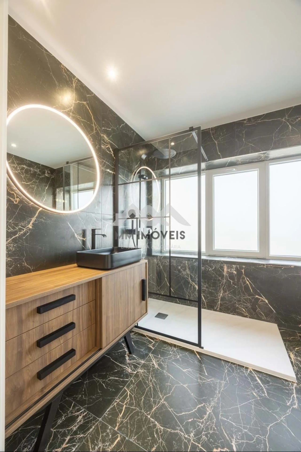 Moradia T4 para Venda em Aguas Santas Foto 30