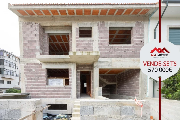 Moradia T4 para Venda em Aguas Santas