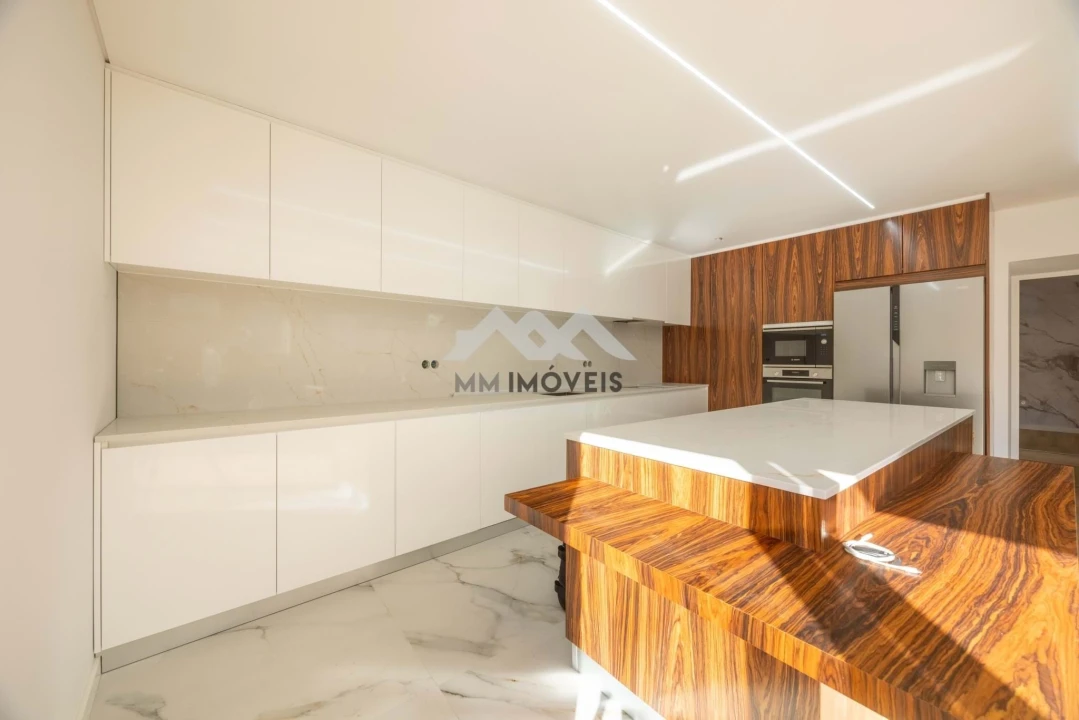 Moradia T4 para Venda em Aguas Santas Foto 14