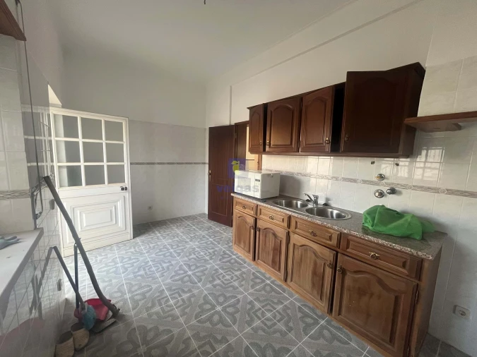 Negócio para Venda em Atouguia da Baleia Foto 10