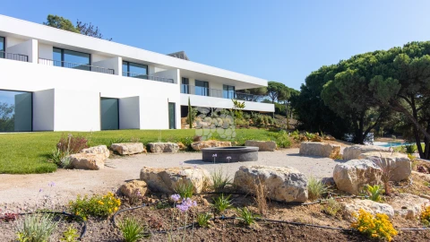 Moradia T9 para Venda em Sesimbra (Castelo)