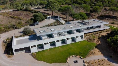 Moradia T9 para Venda em Sesimbra (Castelo)