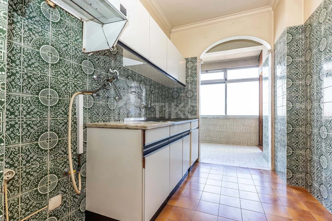 Apartamento T2 para Venda em Benfica Foto 5