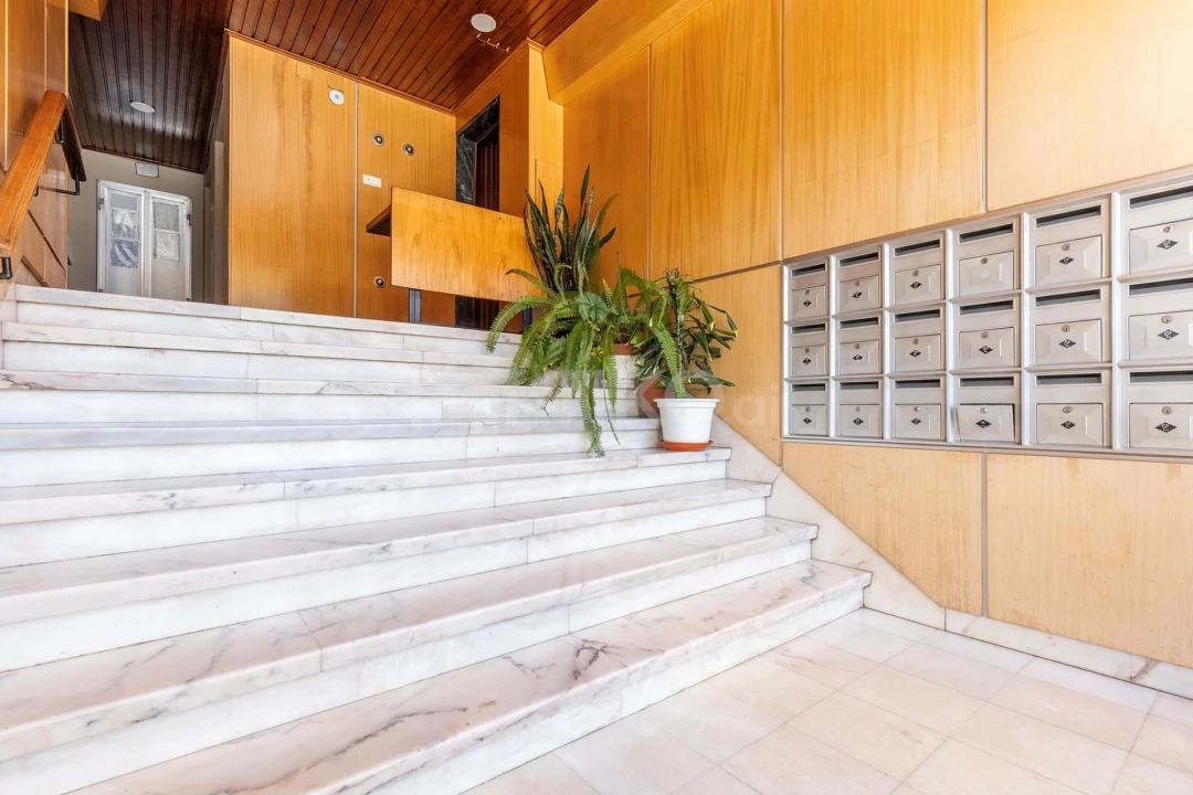 Apartamento T2 para Venda em Benfica Foto 6