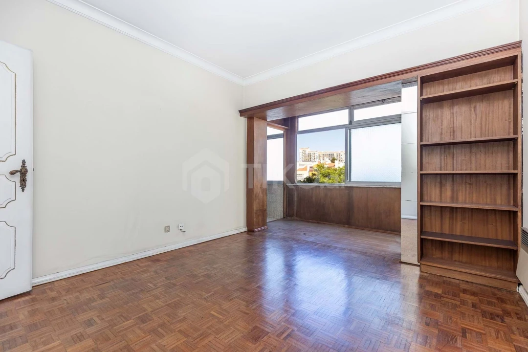 Apartamento T2 para Venda em Benfica Foto 1