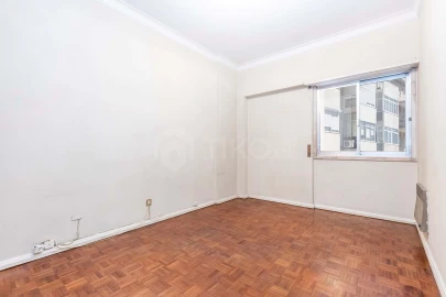 Apartamento T2 para Venda em Benfica