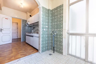 Apartamento T2 para Venda em Benfica