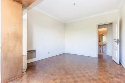 Apartamento T2 para Venda em Benfica