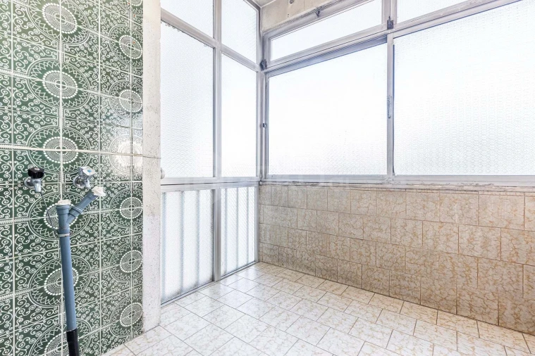 Apartamento T2 para Venda em Benfica Foto 18