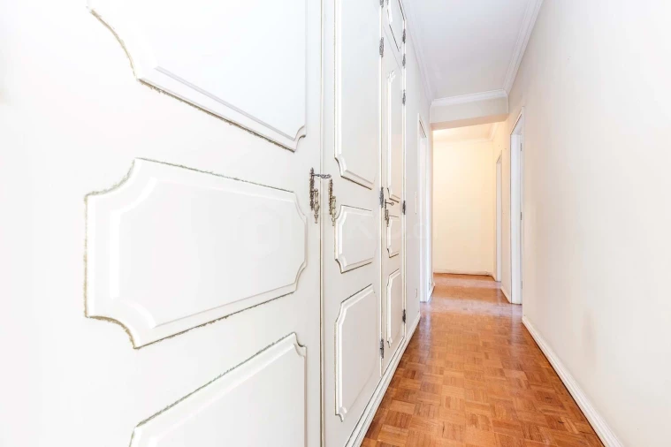 Apartamento T2 para Venda em Benfica Foto 14