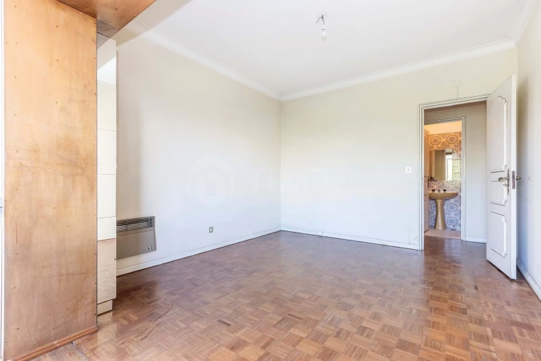 Apartamento T2 para Venda em Benfica Foto 8