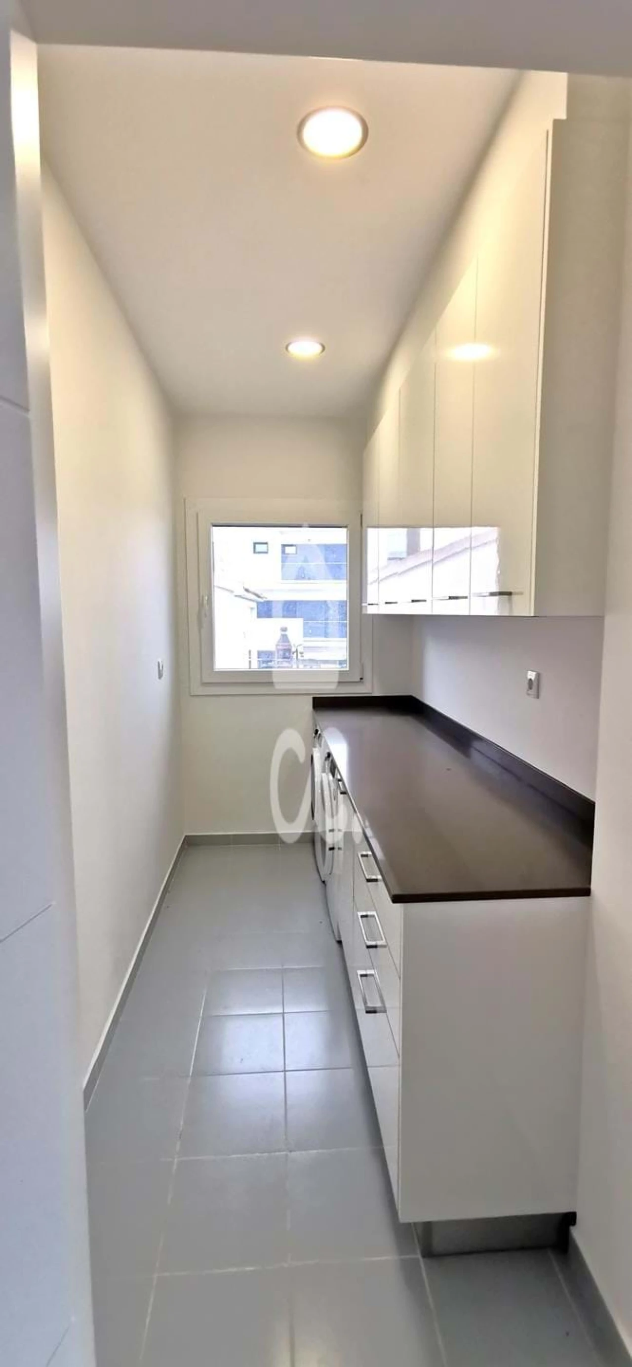 Moradia T5 para Venda em Santo António dos Cavaleiros e Frielas Foto 11