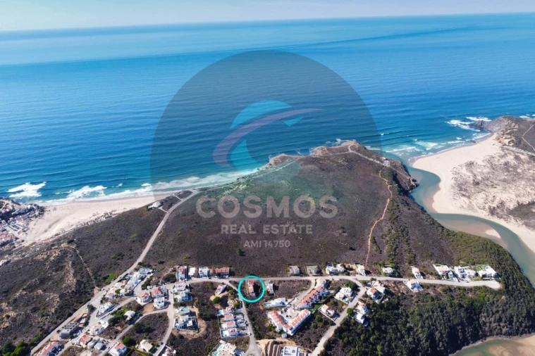 Moradia T4 para Venda em Aljezur Foto 1