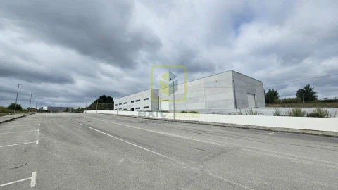 Armazém para Venda em Soza