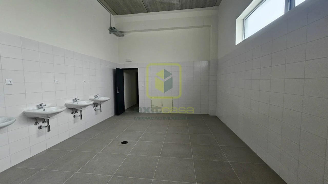 Armazém para Venda em Soza Foto 11