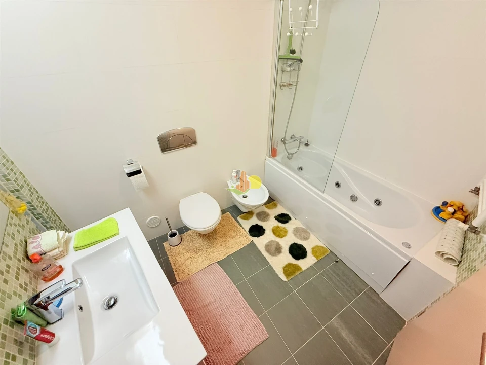 Apartamento T3 para Venda em Tavarede Foto 19