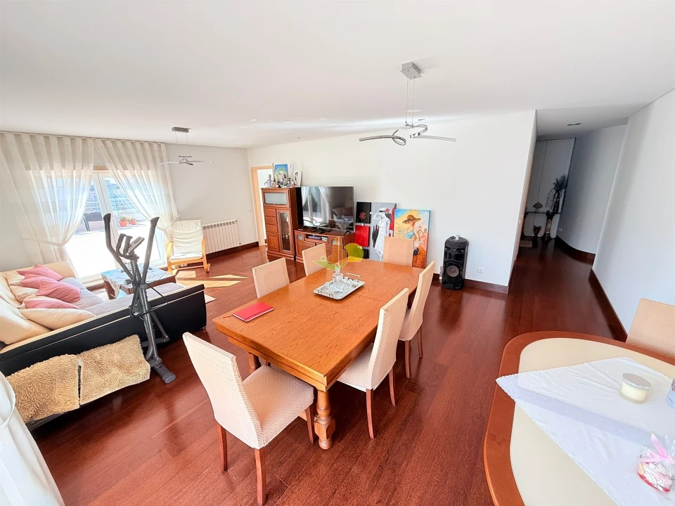 Apartamento T3 para Venda em Tavarede Foto 6