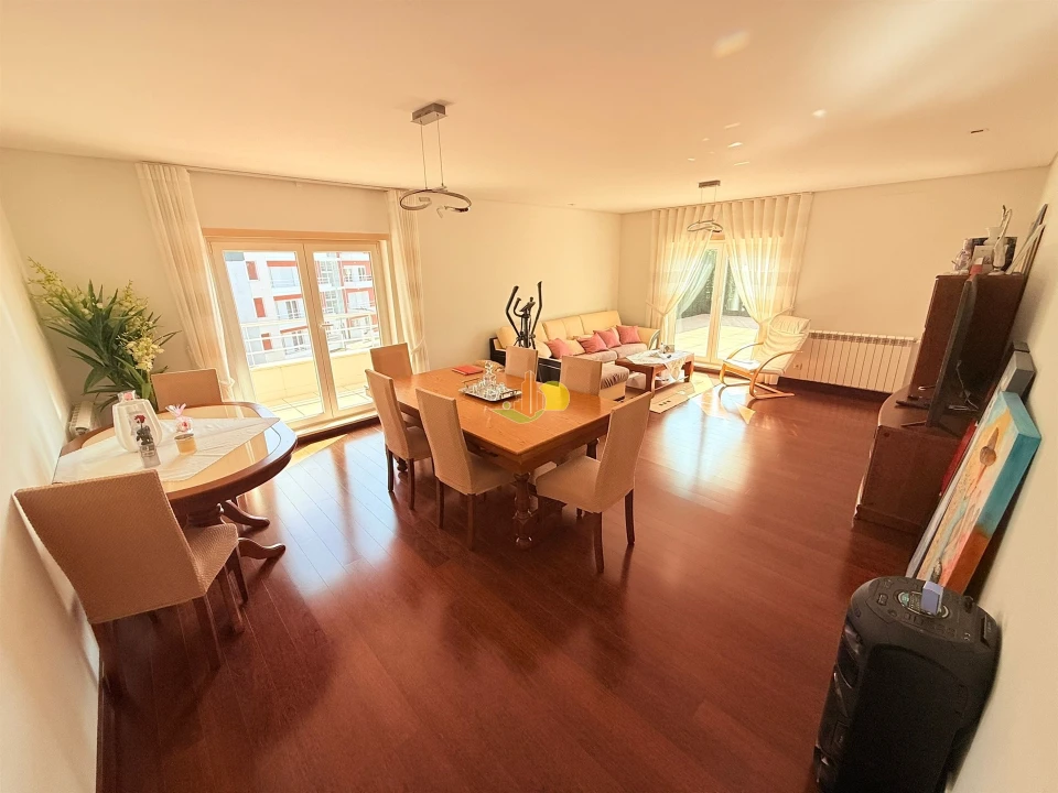 Apartamento T3 para Venda em Tavarede Foto 5