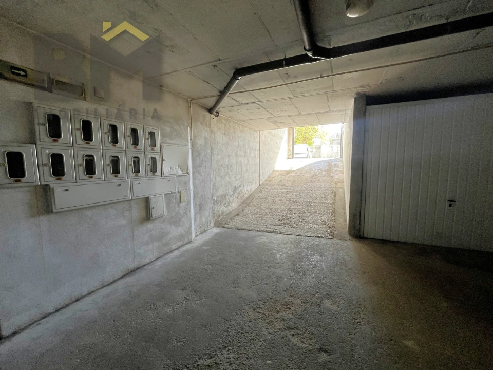 Garagem para Venda em Castelo Branco Foto 1