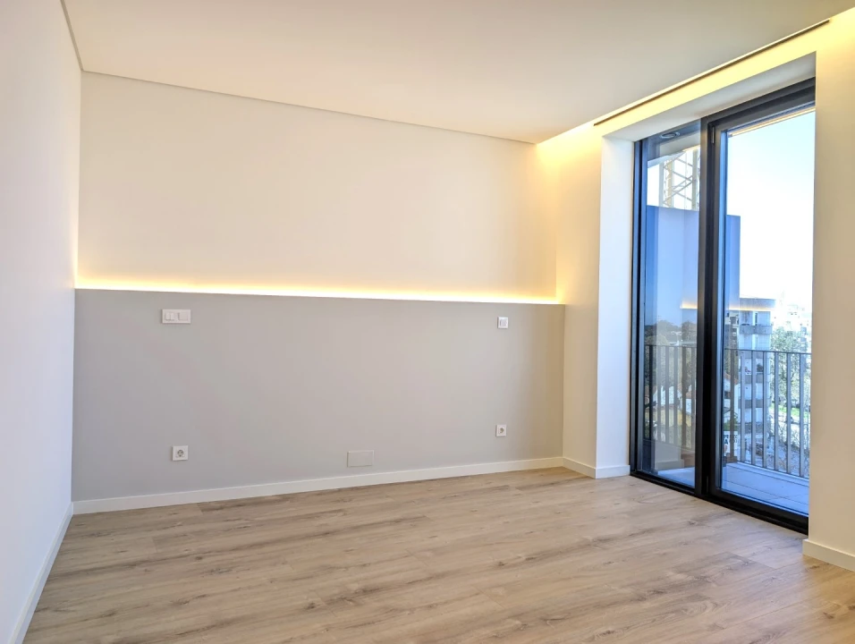 Apartamento T1 para Arrendamento em Esgueira Foto 13