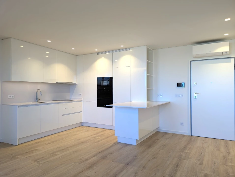 Apartamento T1 para Arrendamento em Esgueira Foto 1