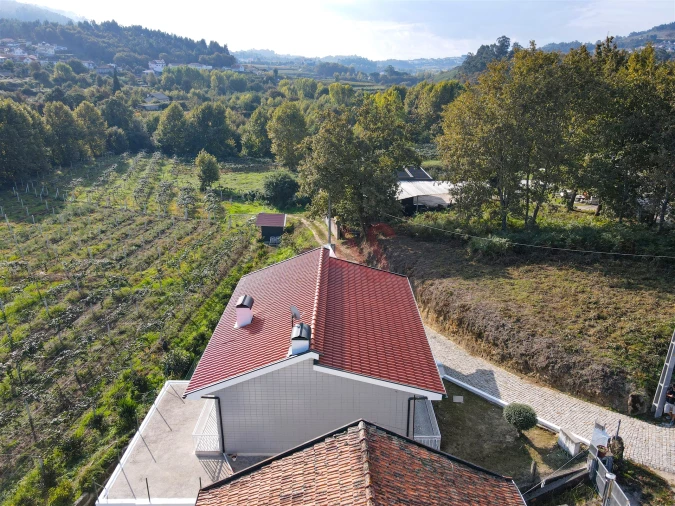 Moradia T3 para Venda em Serzedo e Calvos Foto 32