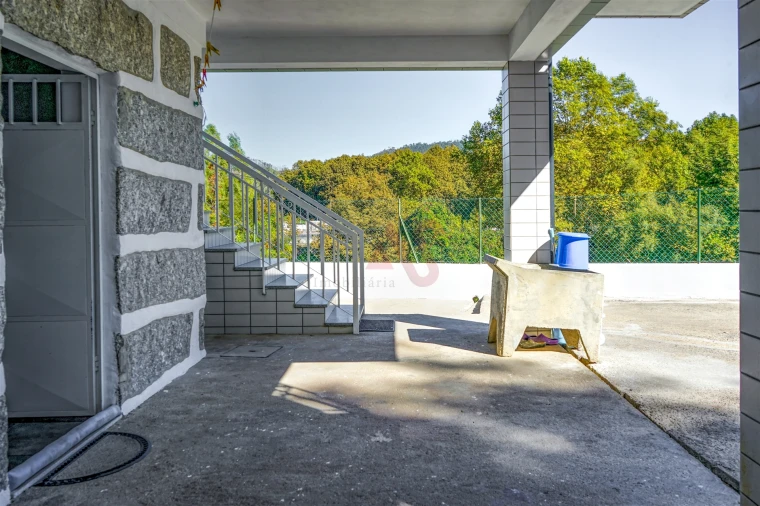 Moradia T3 para Venda em Serzedo e Calvos Foto 12